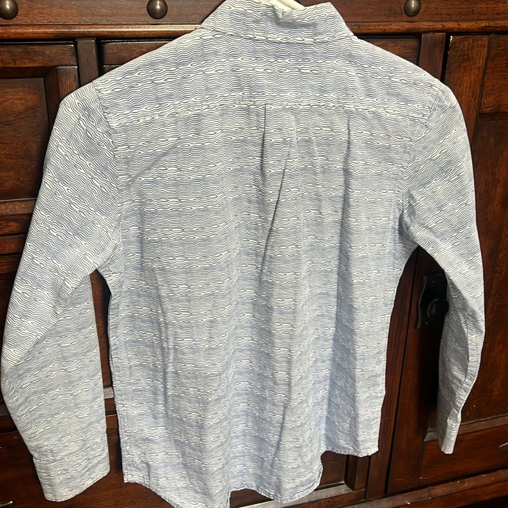 Gap button down shirt